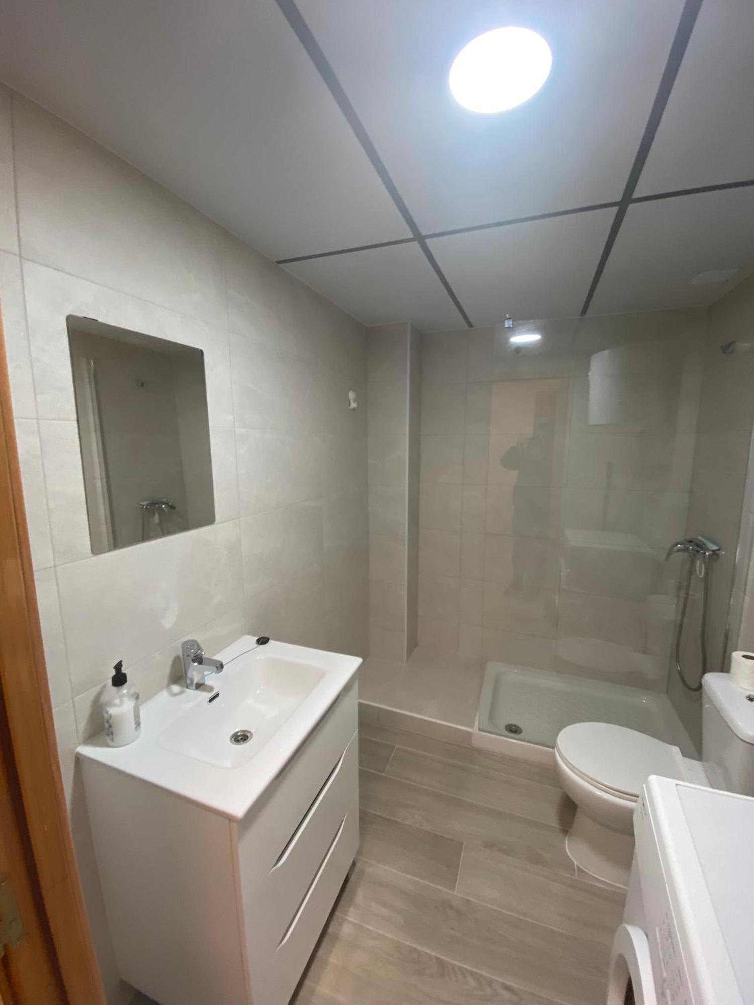 Aquario Rr18 Apartment La Pineda Luaran gambar